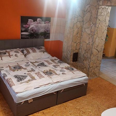 Lúčky Privat 498酒店 外观 照片